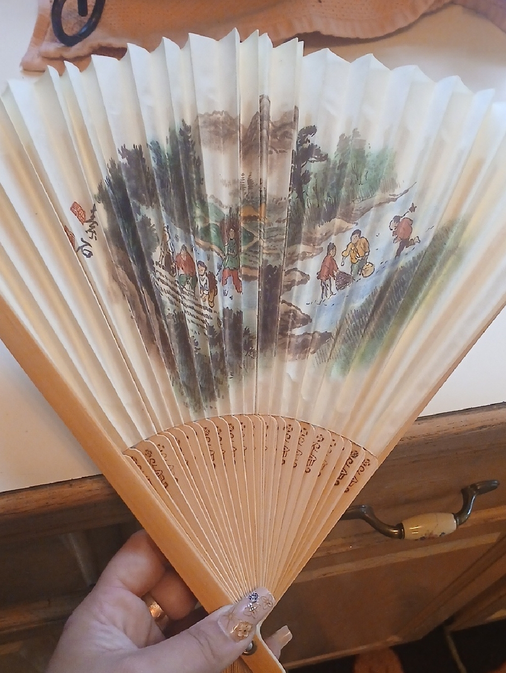 Two Vintage Fans - Picture 3 of 4